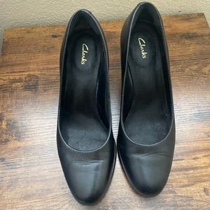 Kaylin Cara 2 - Clark’s- Black Leather - 6½ Medium